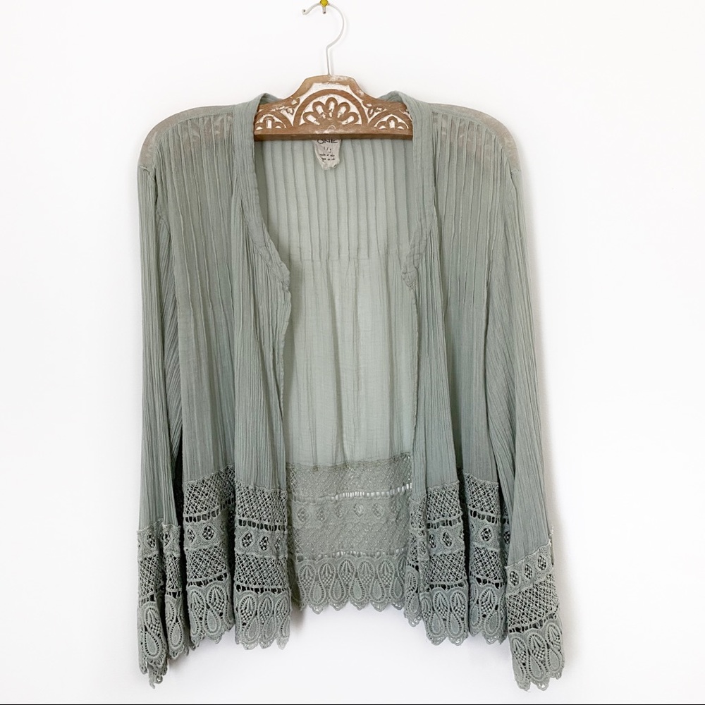 Free People Short Gauze Kimono w/ Lace/Crochet